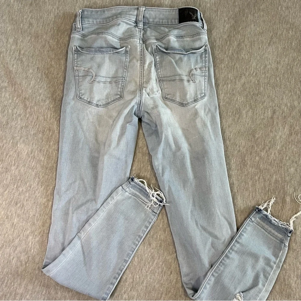 American Eagle Outfitters Light Wash Skinny Jeans Distressed